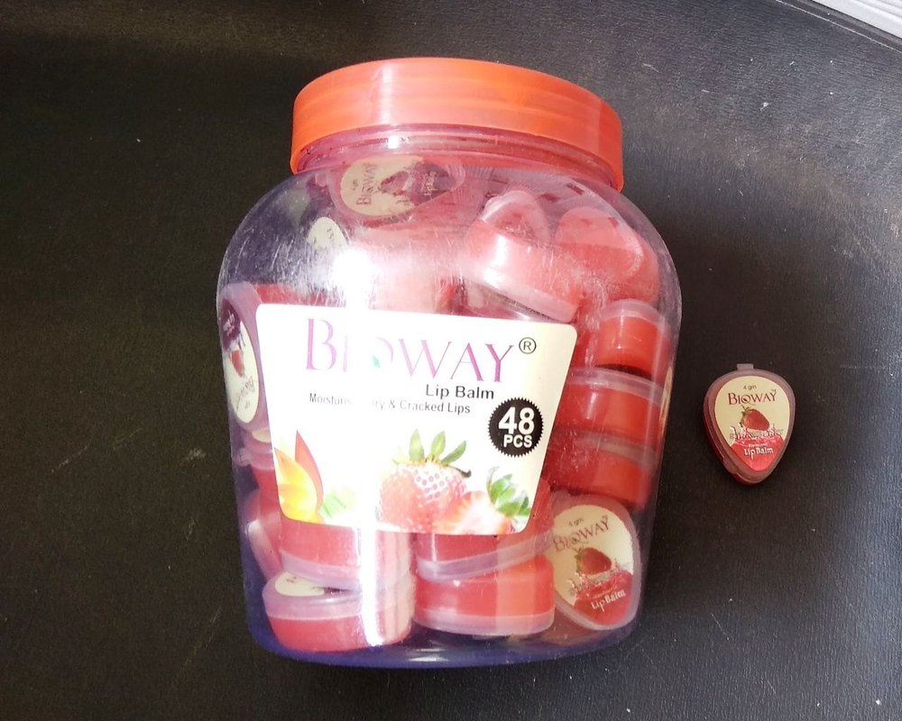 BIQWAY STRAWBERRY LIP BALM