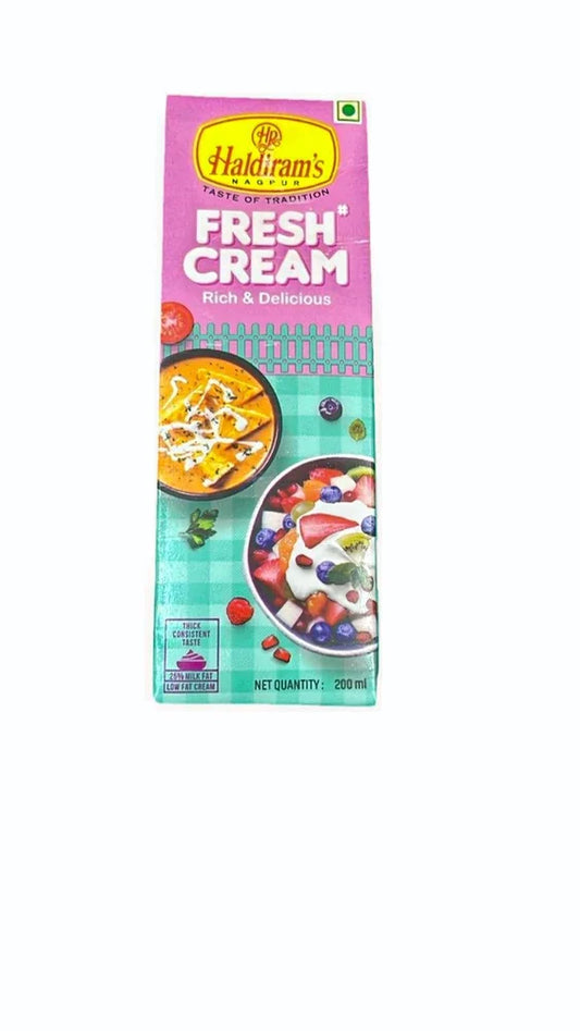 White Milk Fresh Cream Low Fat, Packaging Type: Carton, 200ml
